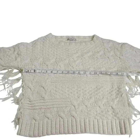 Zara Chunky Knit  Fringe Crop Sweater Cream Size Medium - Picture 11 of 13